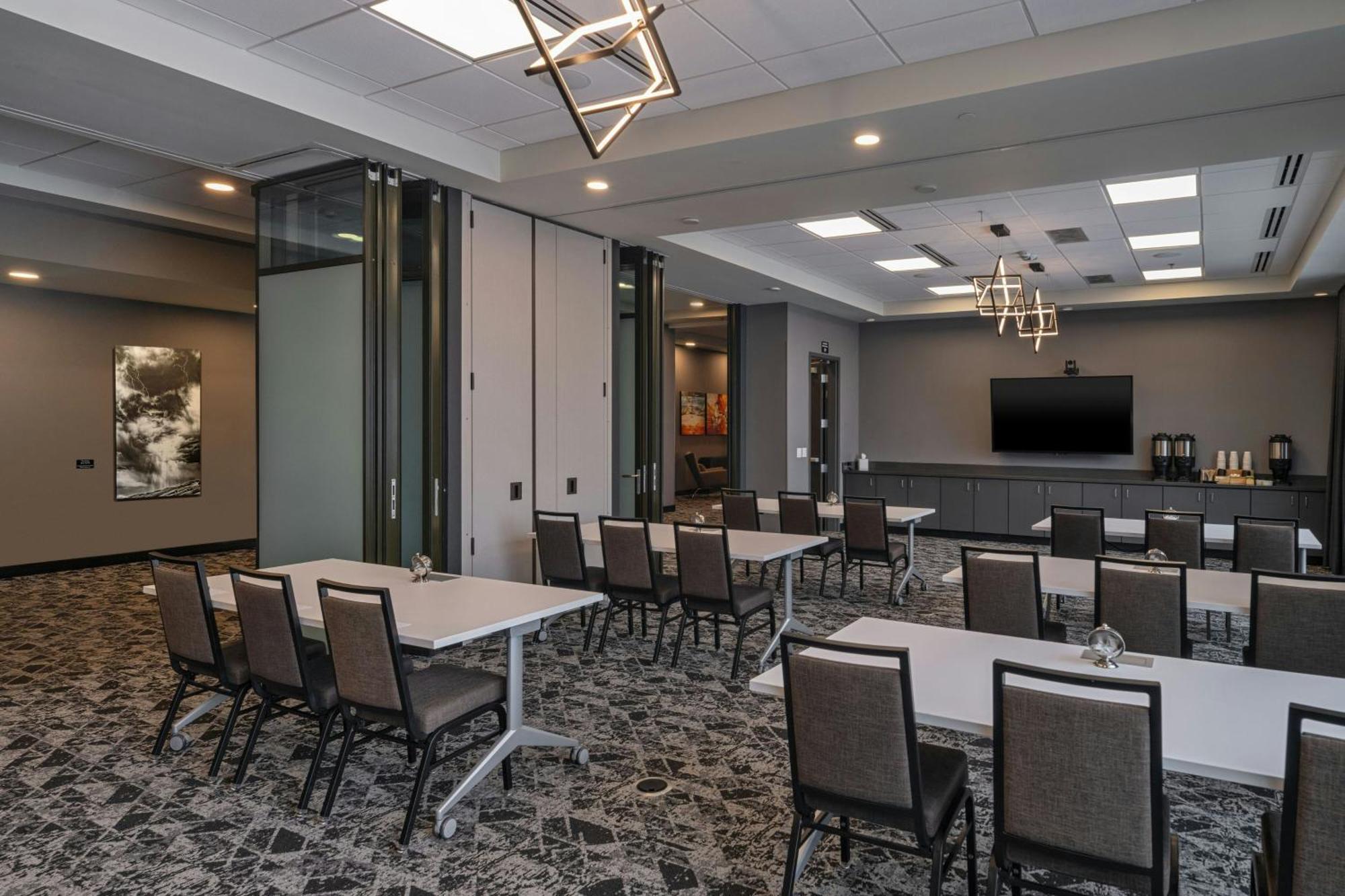 Springhill Suites By Marriott Colorado Springs Downtown Экстерьер фото